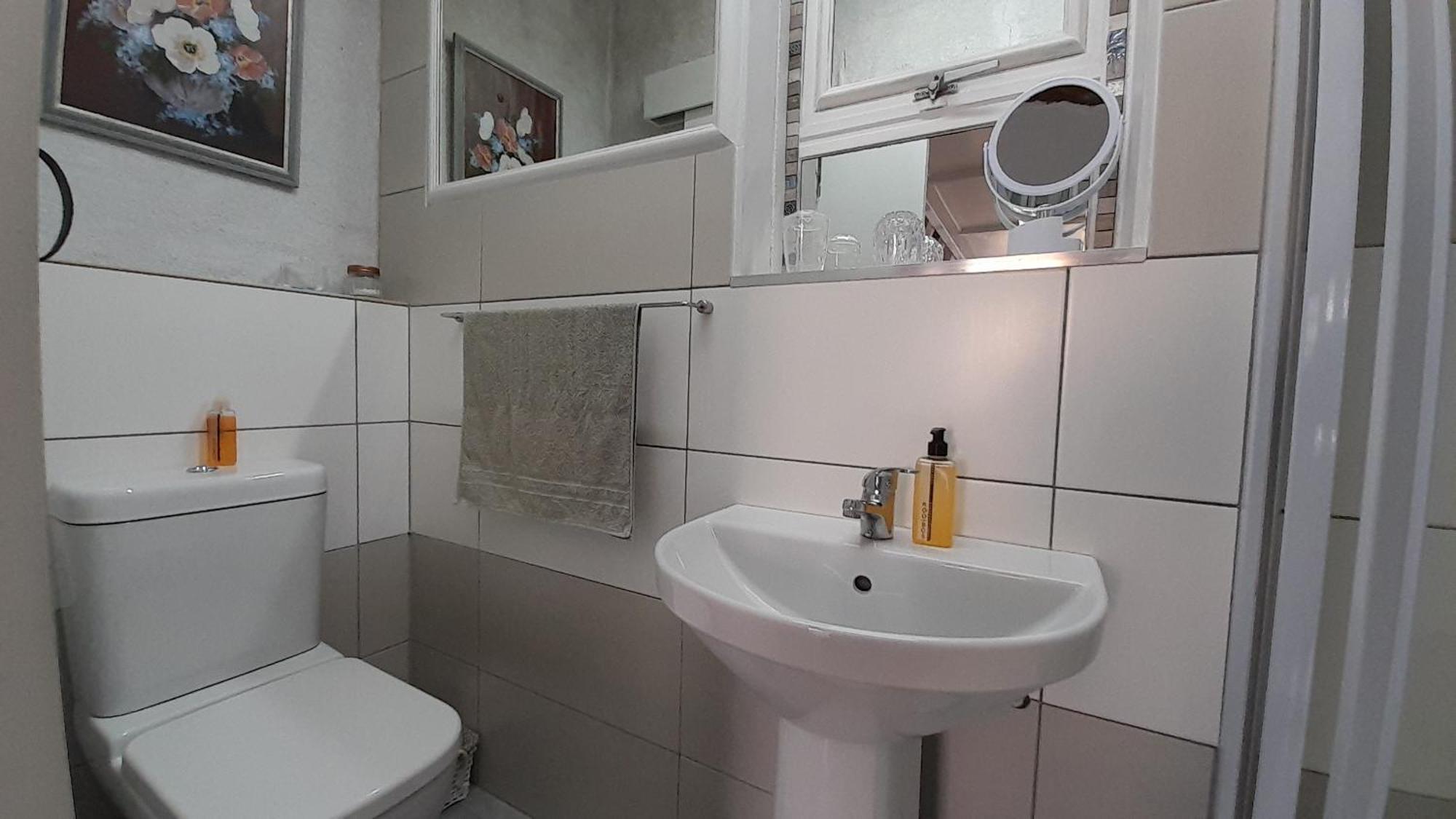 Vergenoegd Guesthouse Parow Esterno foto